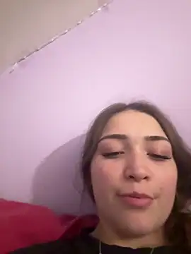 EllaClarke online show from April 5, 7:22 pm