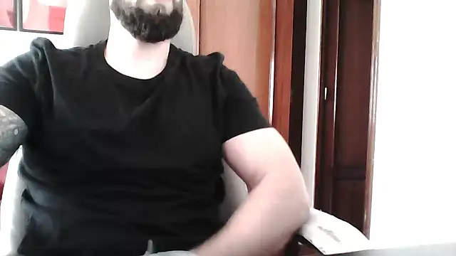 yourfantasy777 online show from April 22, 3:35 pm