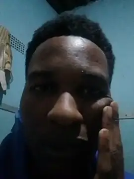 Snapshot of sparrowzy chatting on April 1, 7:33 pm sparrowzy online show from April 1, 7:33 pm