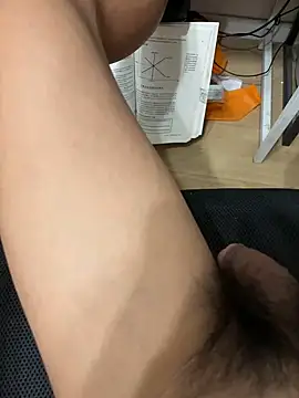 Snapshot of leeyoung_ chatting on October 3, 2:47 pm leeyoung  online show from October 3, 2:47 pm