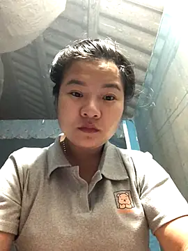 Snapshot of emiu_xinh03 chatting on October 10, 3:11 pm emiu xinh03 online show from October 10, 3:11 pm
