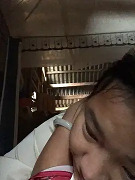 Snapshot of emiu_xinh03 chatting on October 25, 9:17 am emiu xinh03 online show from October 25, 9:17 am