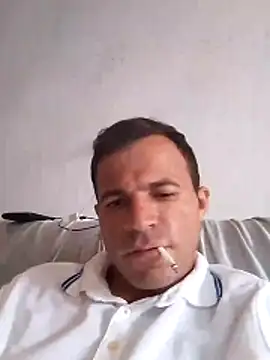 Snapshot of Claudiokkkkk chatting on June 7, 11:47 am Claudiokkkkk online show from June 7, 11:47 am