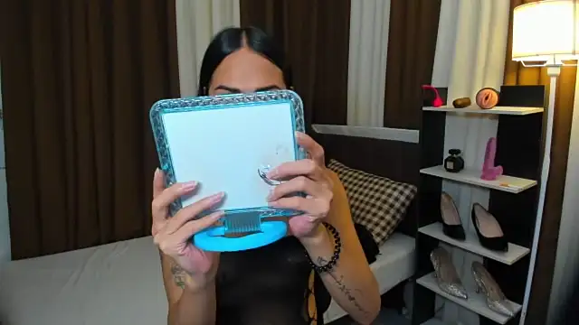 Sedictive Samantha online show from November 11, 7:08 am