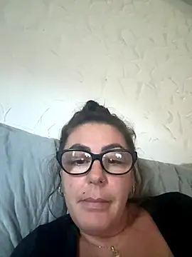 Rileyxxx69 online show from September 20, 8:43 pm