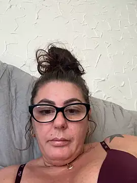 Rileyxxx69 online show from September 29, 3:39 pm