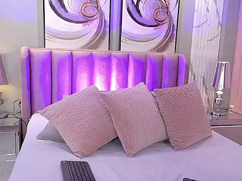 LuisaJonnes  online show from September 20, 1:01 pm