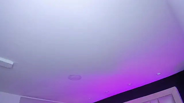 LuisaJonnes  online show from November 25, 6:30 pm