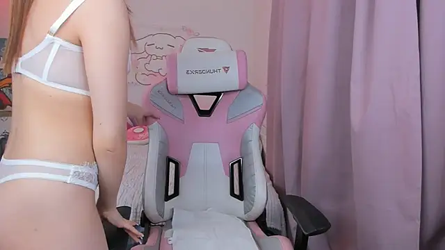 Leri Dells online show from October 18, 2:58 am