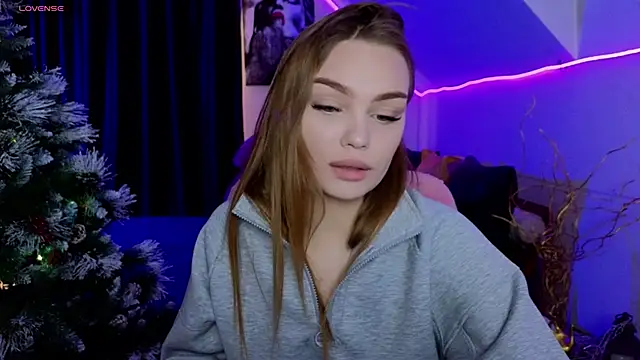 KitsyMoore online show from January 9, 1:03 pm