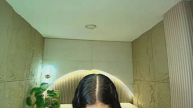 dany r  online show from November 27, 1:02 pm