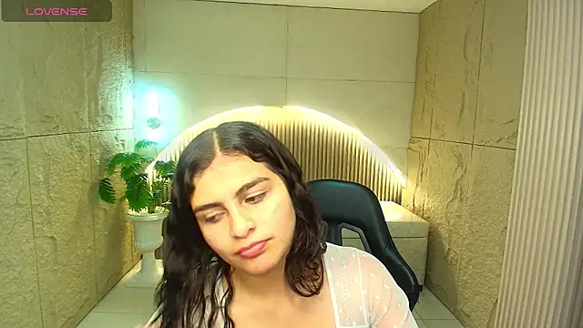 dany r  online show from November 29, 1:03 pm