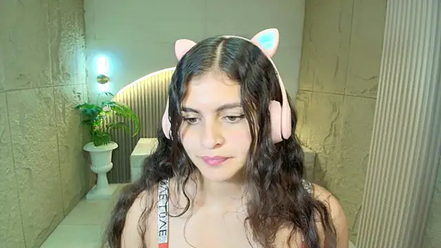 dany r  online show from March 4, 1:28 pm