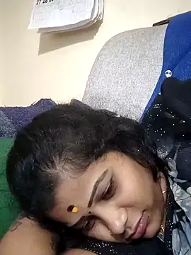 sweetqueen143 online show from October 4, 6:06 pm