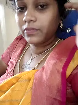 sweetqueen143 online show from November 22, 4:44 am