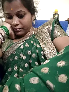 sweetqueen143 online show from January 9, 4:10 pm