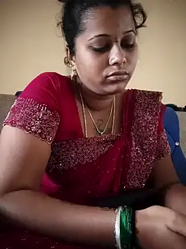 sweetqueen143 online show from January 12, 4:50 am