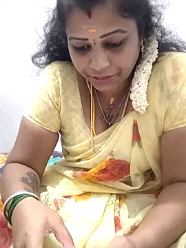 sweetqueen143 online show from April 2, 3:53 pm