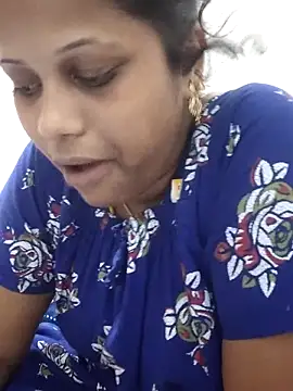 sweetqueen143 online show from April 10, 10:42 am