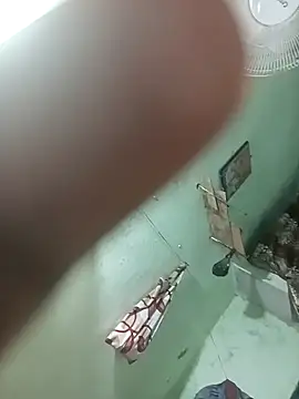 Snapshot of AgitatedStrip9 chatting on February 25, 1:04 am AgitatedStrip9 online show from February 25, 1:04 am