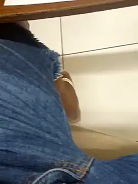 preto3561 online show from September 30, 2:55 pm