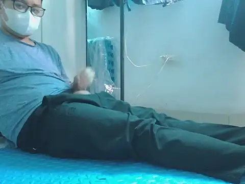 loveninja online show from April 20, 7:11 am