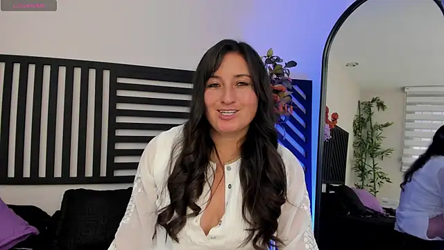 angela fiory online show from September 29, 6:13 pm