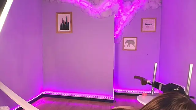 cat nasty online show from February 19, 4:25 pm