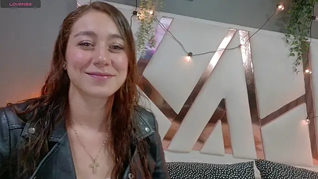 MyApril   online show from November 19, 11:43 am