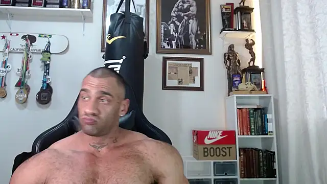 henryhadesflirt online show from November 17, 7:41 pm