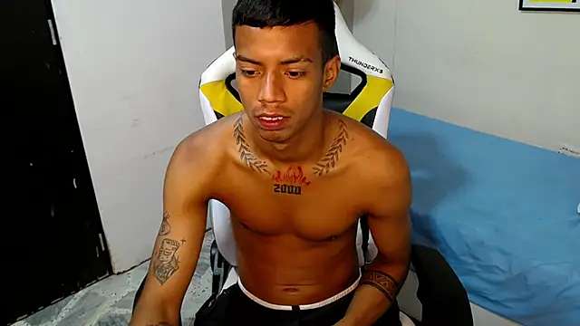 Snapshot of Nando_coll chatting on November 1, 12:18 pm Nando coll online show from November 1, 12:18 pm