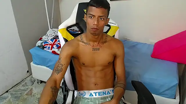 Snapshot of Nando_coll chatting on November 13, 1:10 pm Nando coll online show from November 13, 1:10 pm