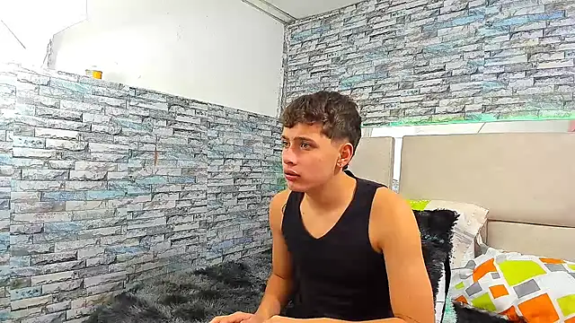 Julian wolf18 online show from September 22, 1:35 pm