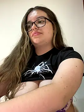 Aphrill online show from October 2, 11:45 pm