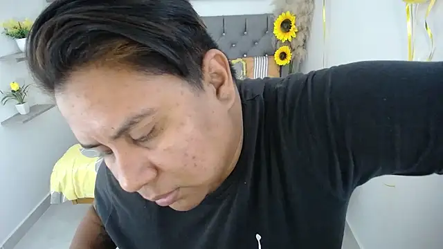 hotlesby valery online show from October 7, 7:11 pm