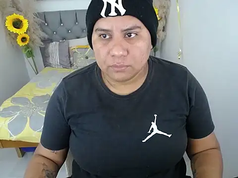 hotlesby valery online show from October 31, 11:55 am