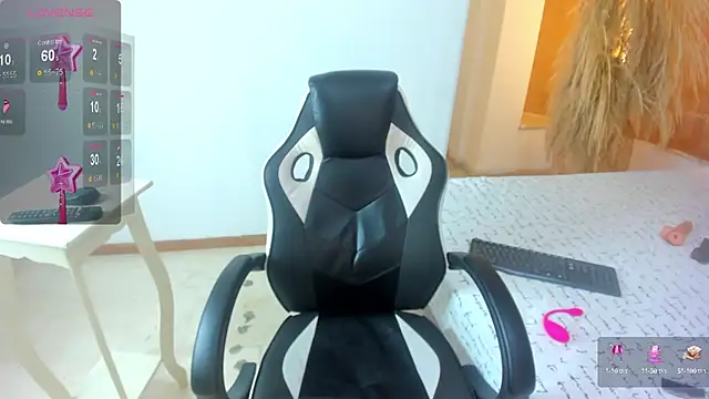 ZOE ROSE4 online show from September 20, 7:59 pm