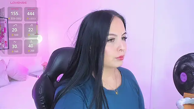 Snapshot of camiladuke7 chatting on June 15, 11:12 am camiladuke7 online show from June 15, 11:12 am
