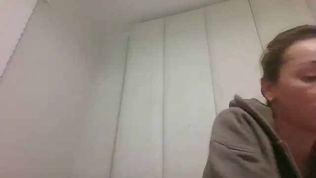 Snapshot of Scotishminx25 chatting on September 24, 11:52 pm Scotishminx25 online show from September 24, 11:52 pm
