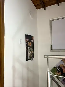 liahouses online show from September 29, 11:09 pm