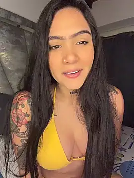 liahouses online show from February 5, 12:04 am