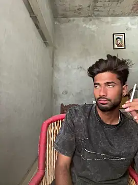 Snapshot of lustyrai chatting on June 5, 8:20 am lustyrai online show from June 5, 8:20 am