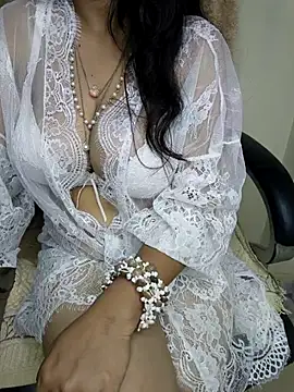 Hey Jully online show from October 8, 4:43 am