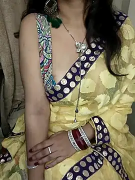 Hey Jully online show from October 10, 5:06 am