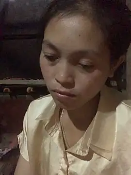 Snapshot of Halyy_xx chatting on October 14, 3:40 am Halyy xx online show from October 14, 3:40 am