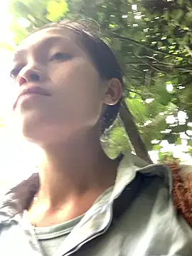 Snapshot of Halyy_xx chatting on October 15, 7:52 am Halyy xx online show from October 15, 7:52 am