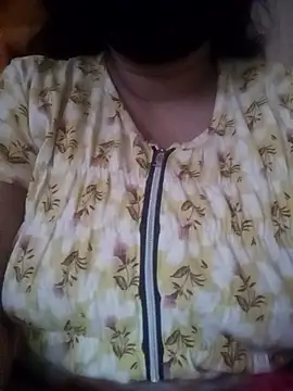 Snapshot of satthi-03 chatting on October 1, 8:20 am satthi-03 online show from October 1, 8:20 am