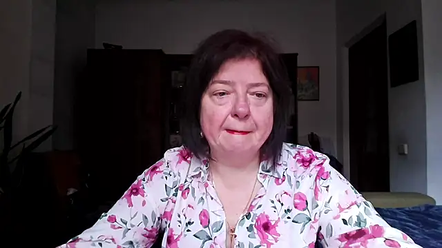 Violet Pulse online show from April 8, 8:14 am