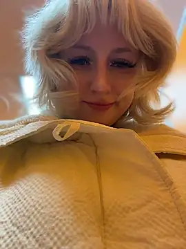 RonnieKiss online show from April 14, 11:27 am