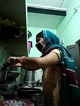 Snapshot of Cute-Charvii chatting on February 10, 1:10 am Cute-Charvii online show from February 10, 1:10 am